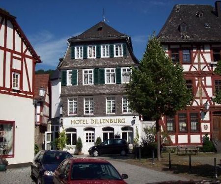 Liebezeit - Ehemals Hotel Dillenburg Buitenkant foto